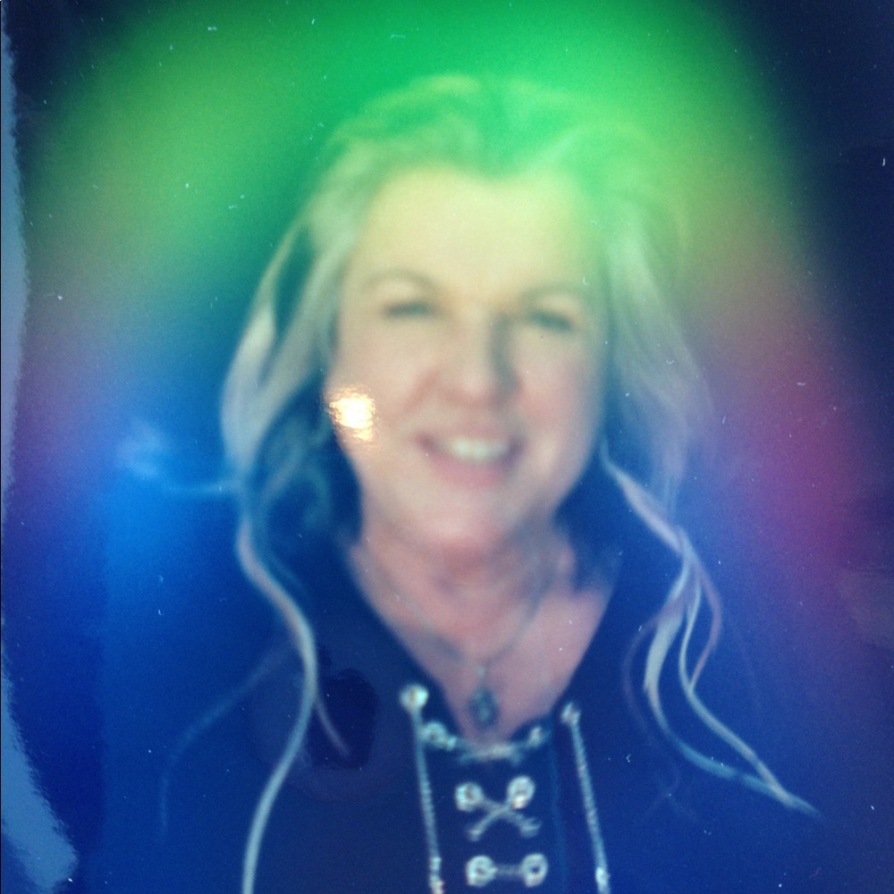 Meet your Posher, Denise